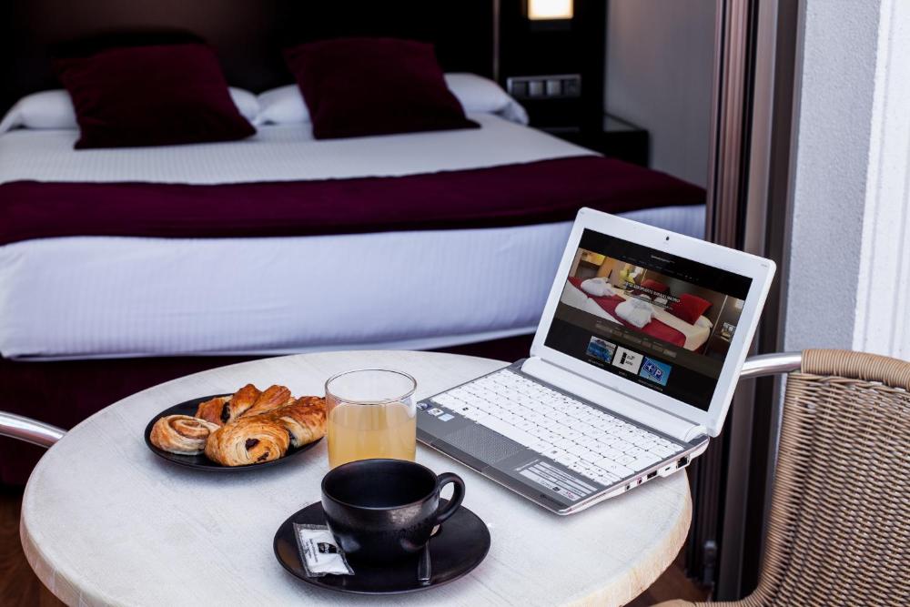 Superior Double or Twin Room interior